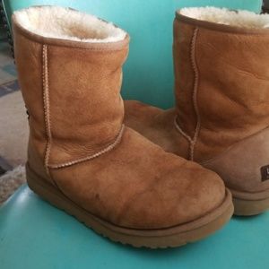 UGG BOOTS